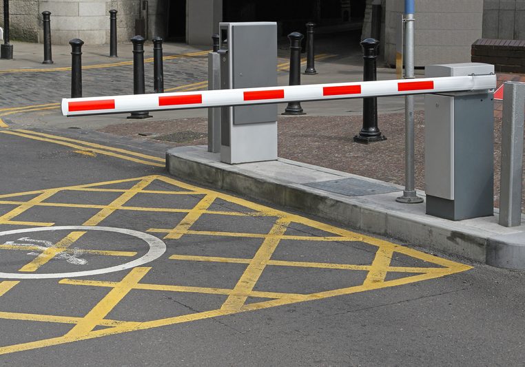 barrier_ph access entry in street